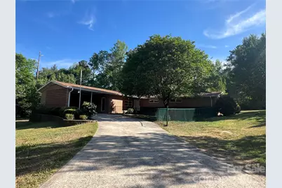 280 Raintree Road, Great Falls, SC 29055 - Photo 2