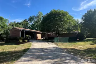 280 Raintree Rd, Great Falls, SC 29055 - Photo 2