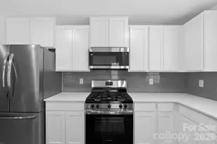 490 Sand Dunes Dr, Kannapolis, NC 28081 - Photo 4