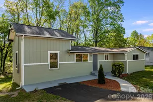 21 Oak Hill Dr, Asheville, NC 28806 - Photo 2