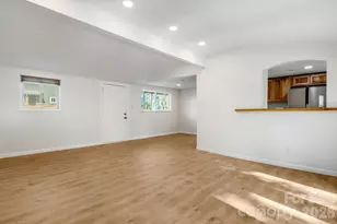 21 Oak Hill Dr, Asheville, NC 28806 - Photo 6