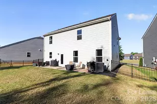 7132 Wheyfield Dr, Charlotte, NC 28215 - Photo 34