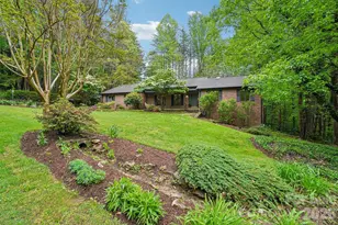 9 Westbridge Dr, Hendersonville, NC 28739 - Photo 2
