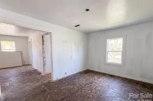 307 Ervin Dr, Cherryville, NC 28021 - Photo 10