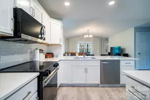 16 DanielBrooke Dr, Asheville, NC 28806 - Photo 6