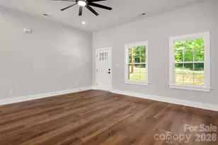 501 Snow St, Kannapolis, NC 28081 - Photo 6