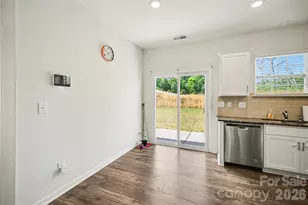 828 Larmore Ave, Charlotte, NC 28216 - Photo 10
