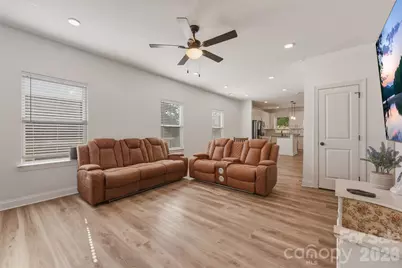701 E 3rd Avenue, Gastonia, NC 28054 - Photo 4