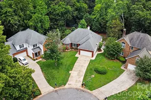 9102 Brightleaf Pl, Charlotte, NC 28269 - Photo 34