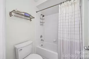 9709 Emerald Point Dr, Charlotte, NC 28278 - Photo 32