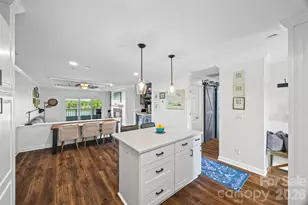 9709 Emerald Point Dr, Charlotte, NC 28278 - Photo 10
