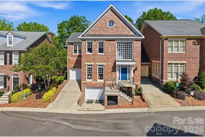 1124 Dilworth Crescent Row, Charlotte, NC 28203 - Photo 2