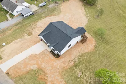 6911 Berea Avenue, Connelly Springs, NC 28612 - Photo 32