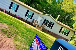 718 W Virginia Ave, Bessemer City, NC 28016 - Photo 20