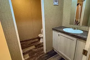 718 W Virginia Ave, Bessemer City, NC 28016 - Photo 14