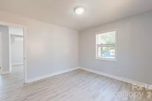 4517 Helena St, Charlotte, NC 28208 - Photo 10