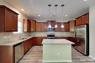 12814 Swann Branch Dr, Charlotte, NC 28273 - Photo 2