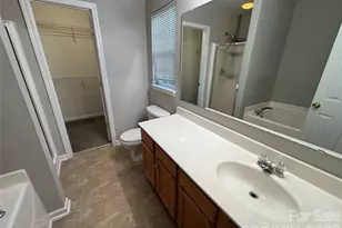 6427 Wedron Ct, Charlotte, NC 28216 - Photo 20