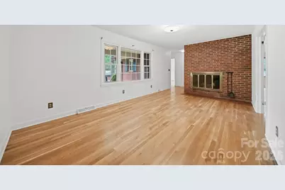 105 Ann Street, Morganton, NC 28655 - Photo 2