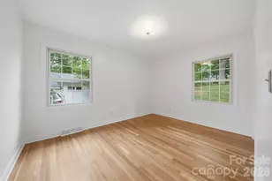 105 Ann St, Morganton, NC 28655 - Photo 16