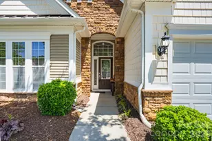 2221 Hartwell Ln, Fort Mill, SC 29707 - Photo 4