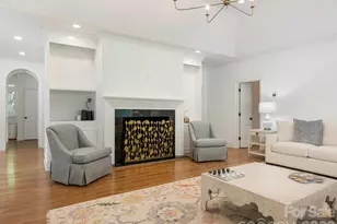2738 Beverwyck Rd, Charlotte, NC 28211 - Photo 12