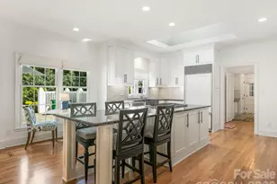 2738 Beverwyck Rd, Charlotte, NC 28211 - Photo 8