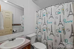 2095 Wildwood Dr, Hickory, NC 28601 - Photo 20