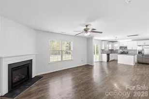 10215 Bradstreet Commons Way, Charlotte, NC 28215 - Photo 10
