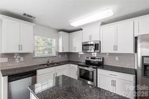 10215 Bradstreet Commons Way, Charlotte, NC 28215 - Photo 14