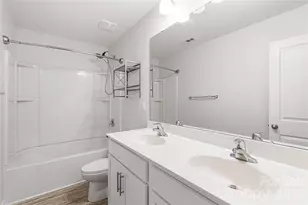 10215 Bradstreet Commons Way, Charlotte, NC 28215 - Photo 24