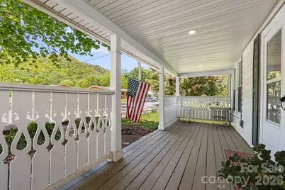 79 Walnut Street, Hot Springs, NC 28743 - Photo 2