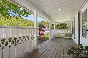 79 Walnut St, Hot Springs, NC 28743 - Photo 2