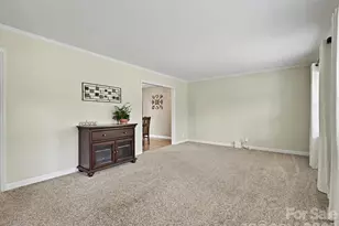 7117 Rock Island Rd, Charlotte, NC 28278 - Photo 12