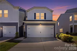 2317 Belterra Dr, Charlotte, NC 28216 - Photo 1