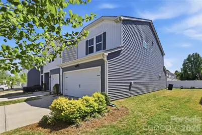 2317 Belterra Drive, Charlotte, NC 28216 - Photo 2