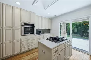 813 Walnut Ave, Charlotte, NC 28208 - Photo 14