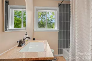 3942 Glenville Ave, Charlotte, NC 28215 - Photo 6