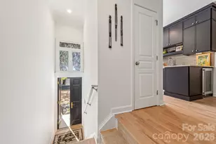 367 W 7th St, Charlotte, NC 28202 - Photo 2