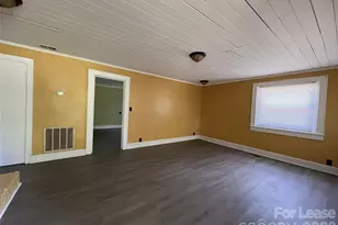 7077 Long Island Rd, Catawba, NC 28609 - Photo 12