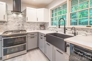 3 Sunningdale Dr, Flat Rock, NC 28731 - Photo 6