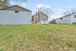 821 N Main St, Canton, NC 28716 - Photo 28