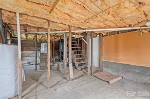 821 N Main St, Canton, NC 28716 - Photo 24