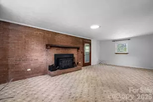 1341 26th St SW, Hickory, NC 28602 - Photo 4
