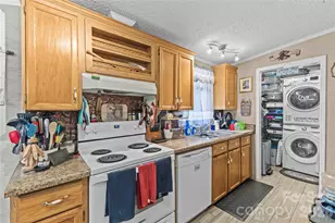 130 Hunterpond Ln, Statesville, NC 28677 - Photo 22