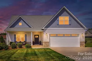 176 Staffordshire Dr, Statesville, NC 28625 - Photo 2