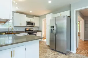 23 Westmont Dr, Asheville, NC 28806 - Photo 10