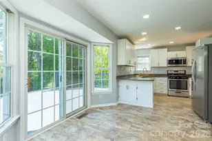 23 Westmont Dr, Asheville, NC 28806 - Photo 2
