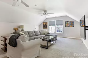 5017 Lindstrom Dr, Charlotte, NC 28226 - Photo 18