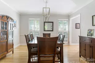 5017 Lindstrom Dr, Charlotte, NC 28226 - Photo 6